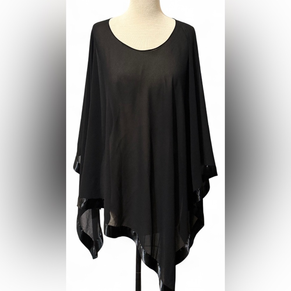 Dressbarn Women Collection Black Chiffon Top with Satin Trim Women’s Size Large